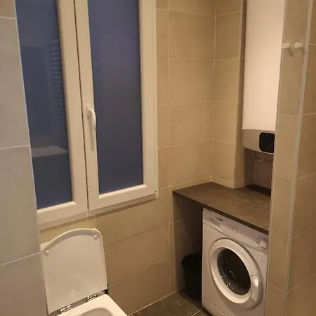 Vive En El Parque Del Prado! U2 Vitoria-Gasteiz